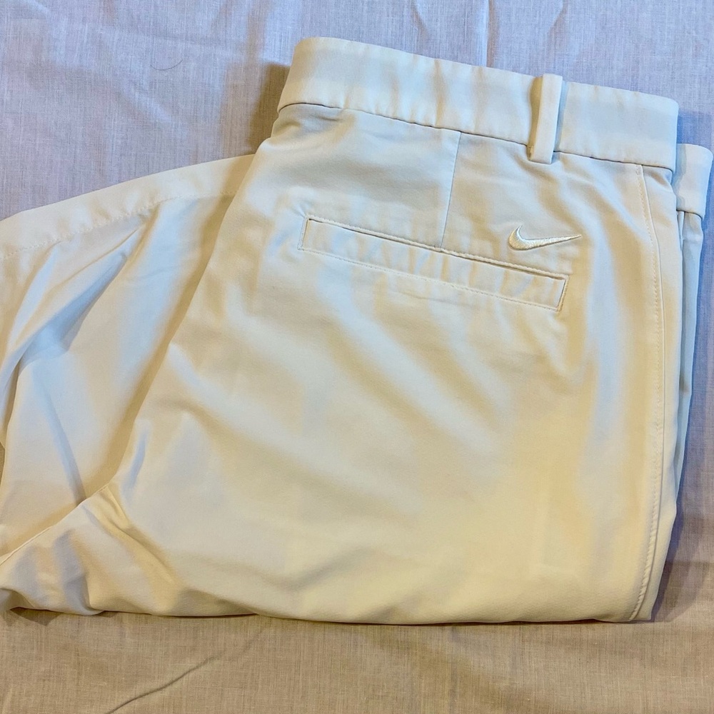 Nike Men's White Golf Shorts